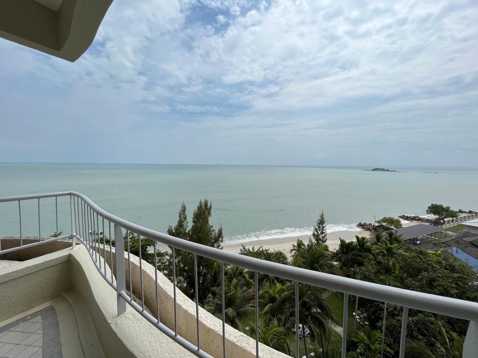 Paradise By The Sea In Penang By Veron At Rainbow Paradise Tanjung Bungah  Εξωτερικό φωτογραφία